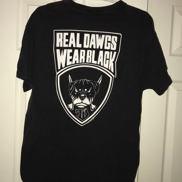Black T-Shirt - Picture 1 of 2